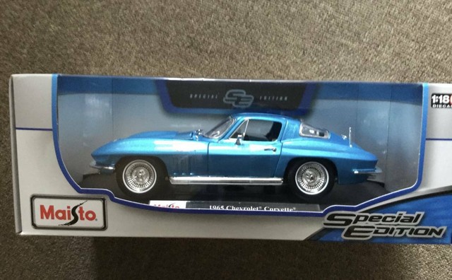 maisto 1965 chevrolet corvette special edition