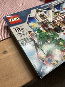 New Lego 10199 Winter Toy Shop Winter Village  Sealed Box  ( Box has Dent )