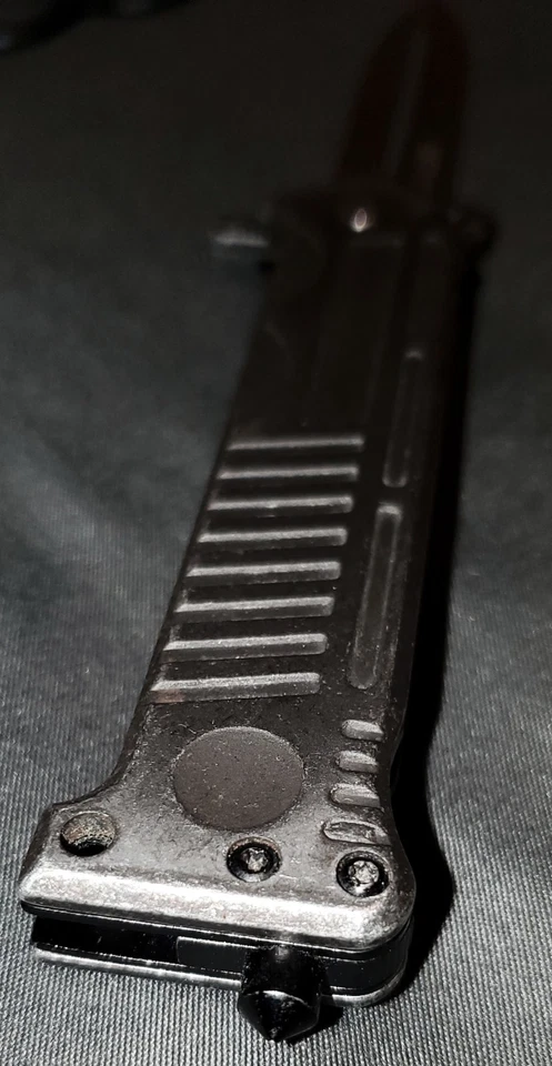 Cuchillo asistido por resorte mtech "JOKER" réplica de alta resistencia Foto 4 de 4