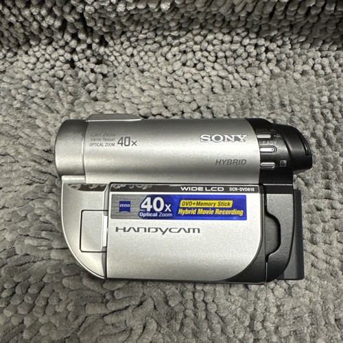 SONY DCR-DVD610 DVD Handycam Camcorder with 40x Optical Zoom With Battery