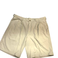 Haggar Cool 18 Pro Mens Pleated Front  Cream Shorts 40x10 Polyester Lightweight