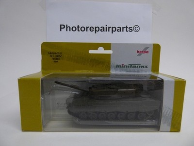 Roco Minitanks / Herpa  Modern West German Leopard 2 Heavy Tank Lot # 192BB 