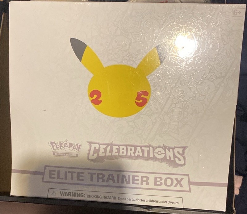 Pokémon TCG: 25th Anniversary Celebrations Elite Trainer Box (2021)