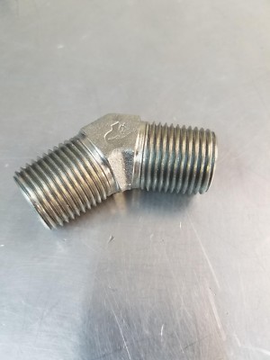 5501-04-04  1/4'' MALE PIPE X 1/4'' MALE PIPE 45 DEGREE HYDRAULIC FITTING