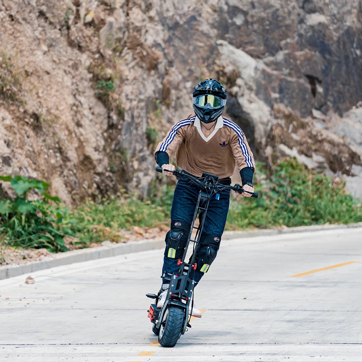 HEZZO F9 Electric Scooter for Adults – 8000W Motor | 65 Miles