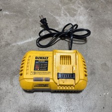 New DeWalt DCB118 20V or 60V MAX FlexVolt Fan Cooled Fast Charger