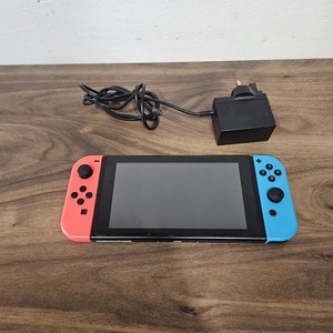 Nintendo Switch V2 Konsole voll funktionsfähig verbesserte Akkulaufzeit