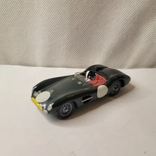 Solido Aston Martin 3  L, 1/43 scale,  Green .France, vintage, rare. *read
