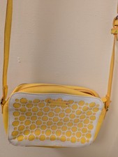 Vera Bradley Laser Cut Honeycomb Crossbody Bag Purse Yellow White Geo