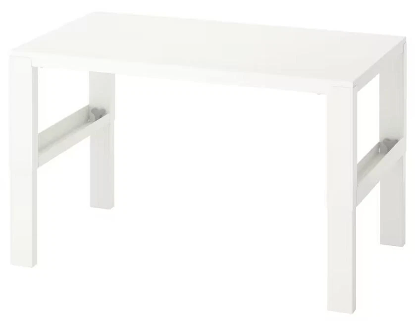 Kinderzimmer Schreibtisch mit Stuhl