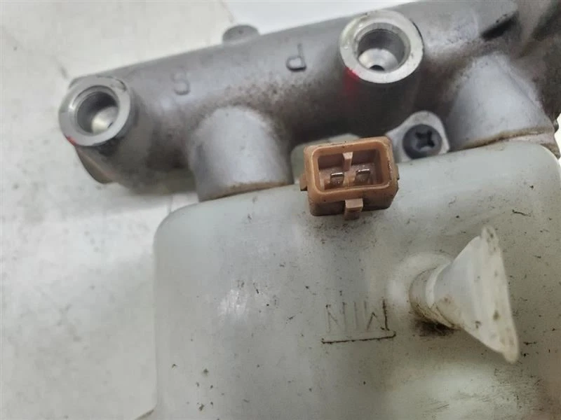 2006-2011, Hyundai Sonata, Brake Master Cylinder, 2.4, FWD, PN:-58510-3K300 - Image 2 of 4