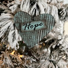New Kurt Adler 6" Corrugated Metal Verde Heart W/Saying Christmas Ornament-Hope