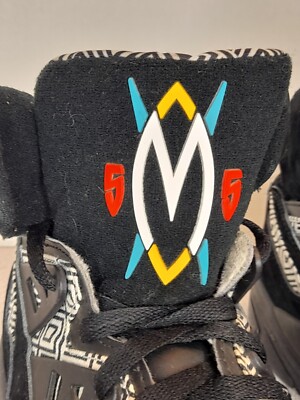 RARE Adidas Dikembe Mutombo Black White Red 2013 Size 9 Mount