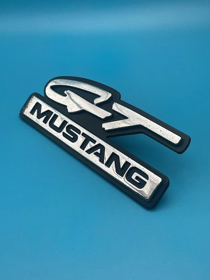 Ford Mustang GT 1994 1995 guardabarros lateral emblema placa de identificación 4,25"" OEM F4ZB-16097-AA Foto 3 de 4