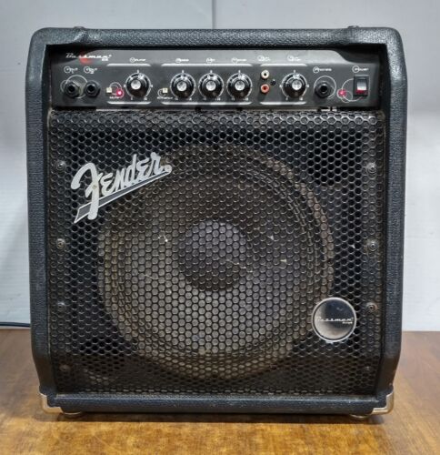 Fender Bassman 25 PR 422 Tilting Wedge Bass Guitar Combination Amplifier