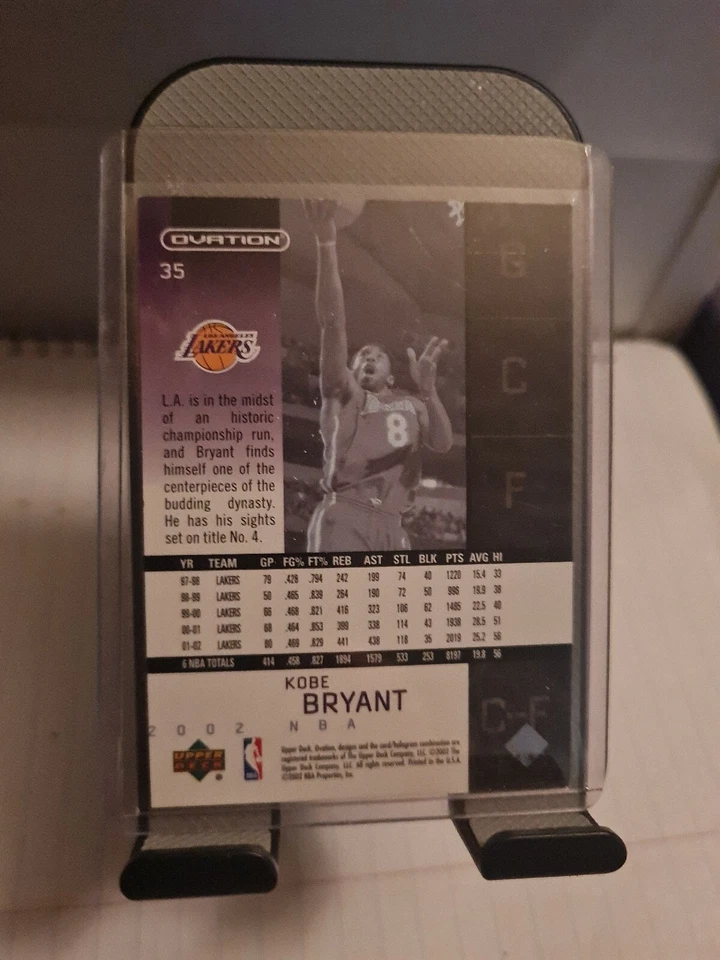 2002-03 Upper Deck Ovation #35 Kobe Bryant Lakers - Image 2 of 2