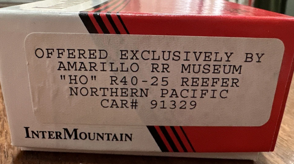 Intermountain HO Kit Amarillo RR Museum R40-25 Reefer Northern Pacific #91329 NY - Image 2 of 4