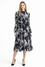Vera Wang Women’s Animal Print Snakeskin Smocked Dress Black White Party Size S
