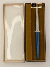 Sheaffer Light Blue Triumph 440 Fountain Pen PdAg Nib Stickered Appears Unused