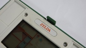 Nintendo game watch Zelda (2)