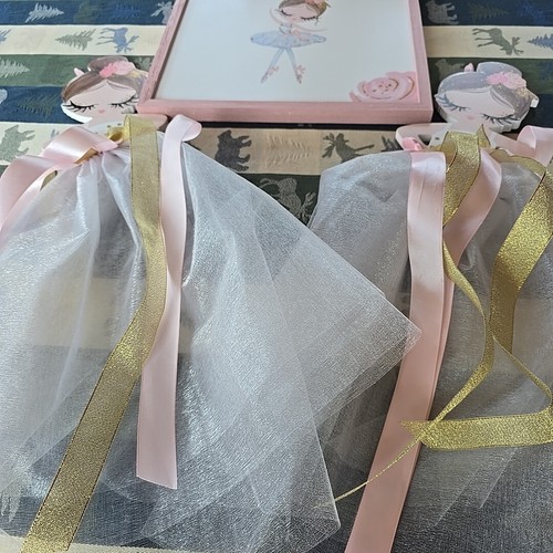 Hobby Lobby Wall Decor Little Dancing Girl Balerina - Picture 5 of 5