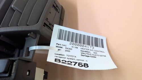 86120-48050 Heater A/c Control LEXUS RX300 00 01 02 03 - Picture 6 of 6