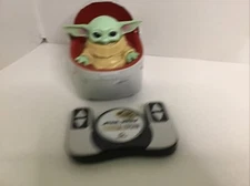 Star Wars The Mandalorian Baby  9" Grogu & Hover Pram Remote Control Vehicle