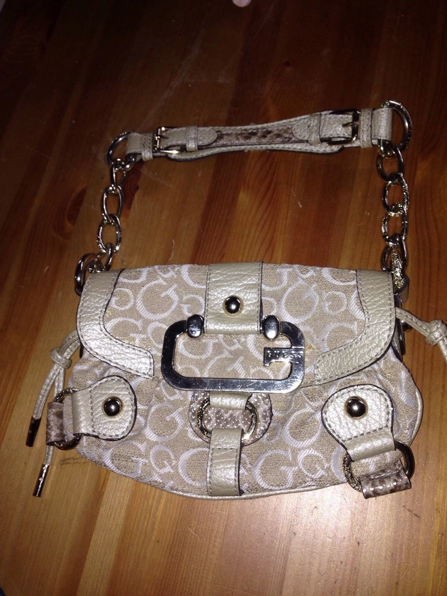 vintage guess purse | Women's - Bags & Wallets | Hamilton | Kijiji