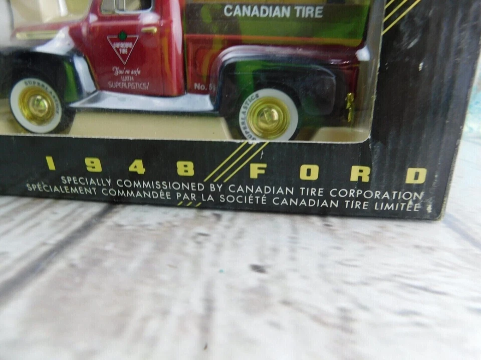 Liberty Diecast Bank 1948 Ford Pickup Canadian Tire Country General Nuevo de Colección Foto 4 de 4