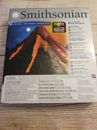 Smithsonian Giant Volcano Making Kit Brillar en la Oscuridad Lava Proyecto Ciencia de la Tierra - Imagen 1 de 10