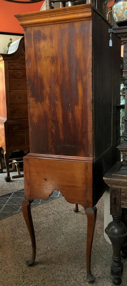 18th C. Queen Anne American Maple New England High Boy Flat Top, Rhode Island - Imagem 4 de 4