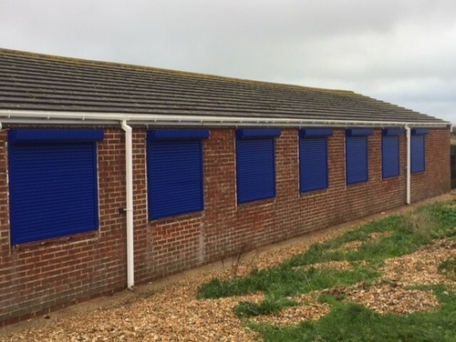 ROLLER SHUTTERS - manual or electric - sports clubs, bowls, cricket, gyms, - Picture 3 of 12