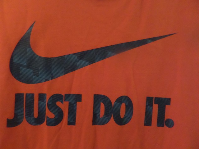 NIKE MEN'S SWOOSH JUST DO IT T-SHIRT RED w/BLUE GRAPHICS Size M New MSRP $25 | eBay
