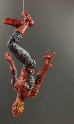 2002 Toybiz Spider-Man Movie 6  Battle Ravaged Tobey Maguire Figure