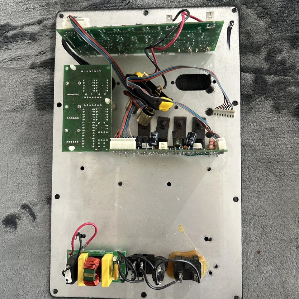 INFINITY INTERLUDE IL50 / IL100 AMP AMPLIFIER / CROSSOVER Parts only - Image 3 of 4