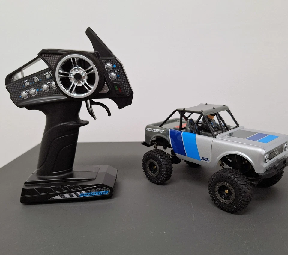 Proline Ambush 1/24 Scale Leaf Spring Solid Axle 4x4 RC Crawler RTR - Mint! - Image 2 of 4