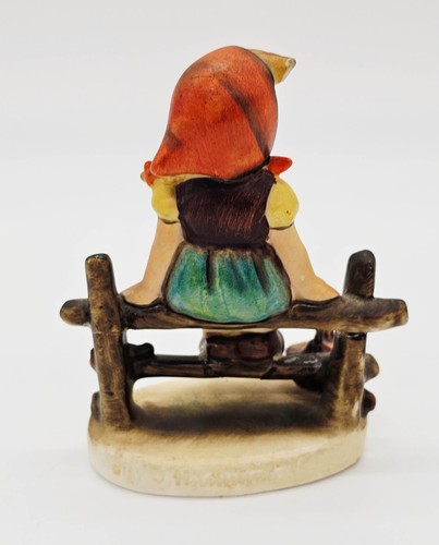 Hummel Figurine #112 3/0 “Just Resting TMK-2 w Incised Crown on Base 4-1/4" - Picture 5 of 19