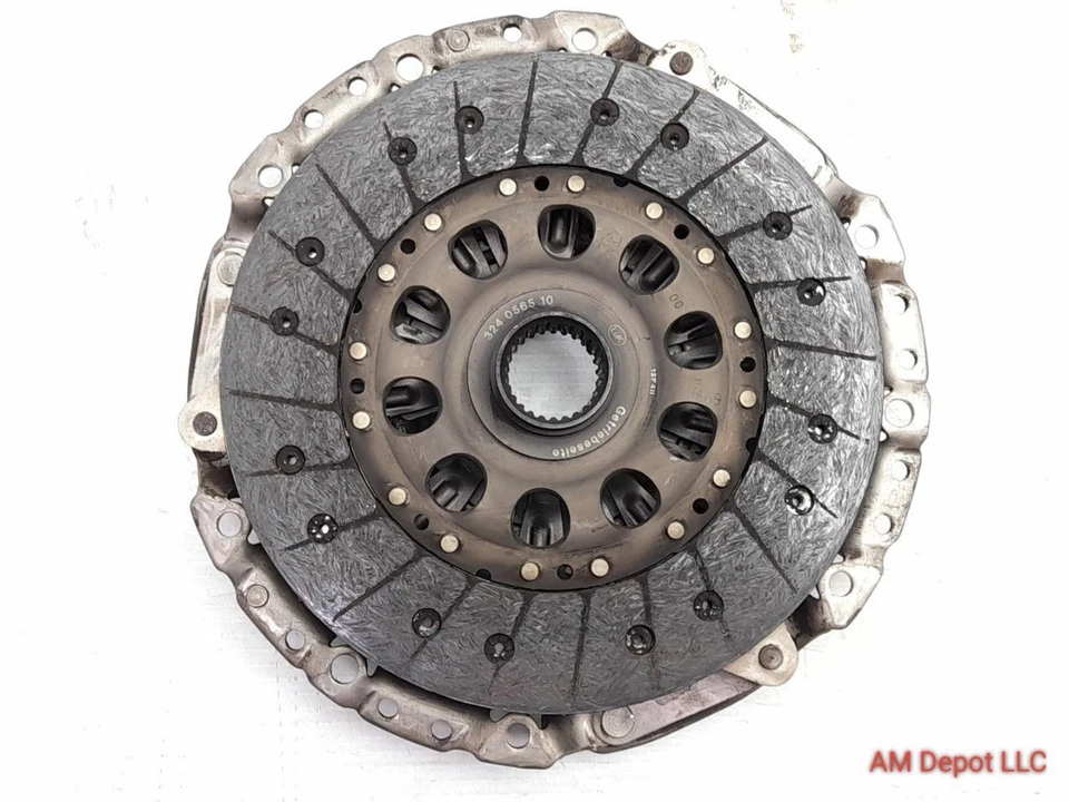2007 BMW 335i 335xi N54 E90 E92 MT 6 Spd Gearbox Clutch Pressure Plate 240mm  - Image 4 of 4