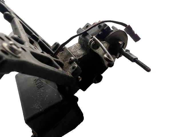 vintage xtm rear end nitro - Image 2 of 2