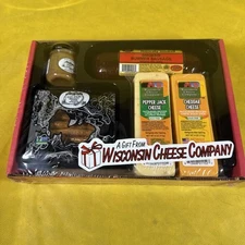 Wisconsin Cheese  Company Gift Set (Cheese summer Sausage pretzels mustard) V4
