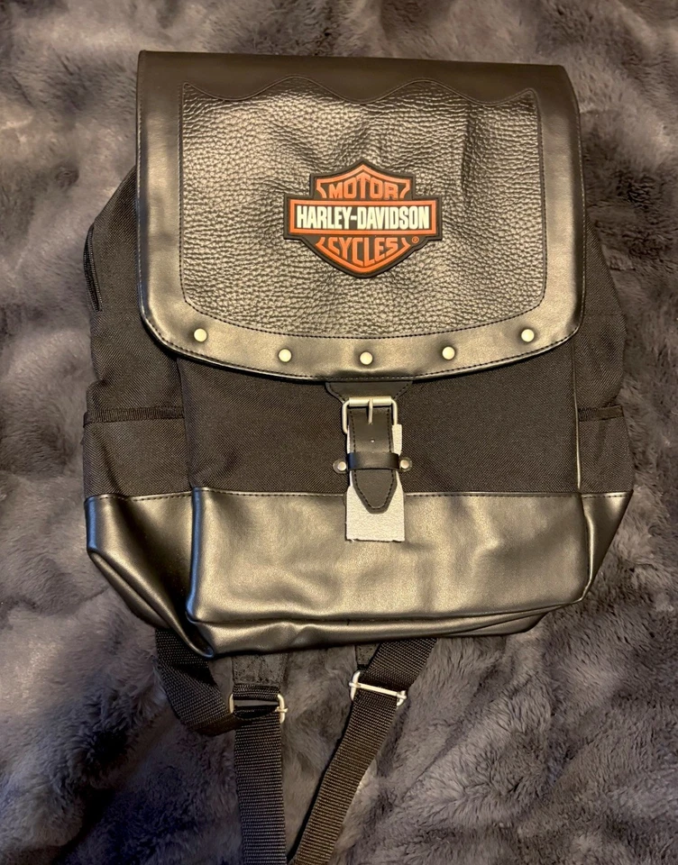 Bolso Mochila Harley Davidson Cuero Negro Hebilla Foto 2 de 4