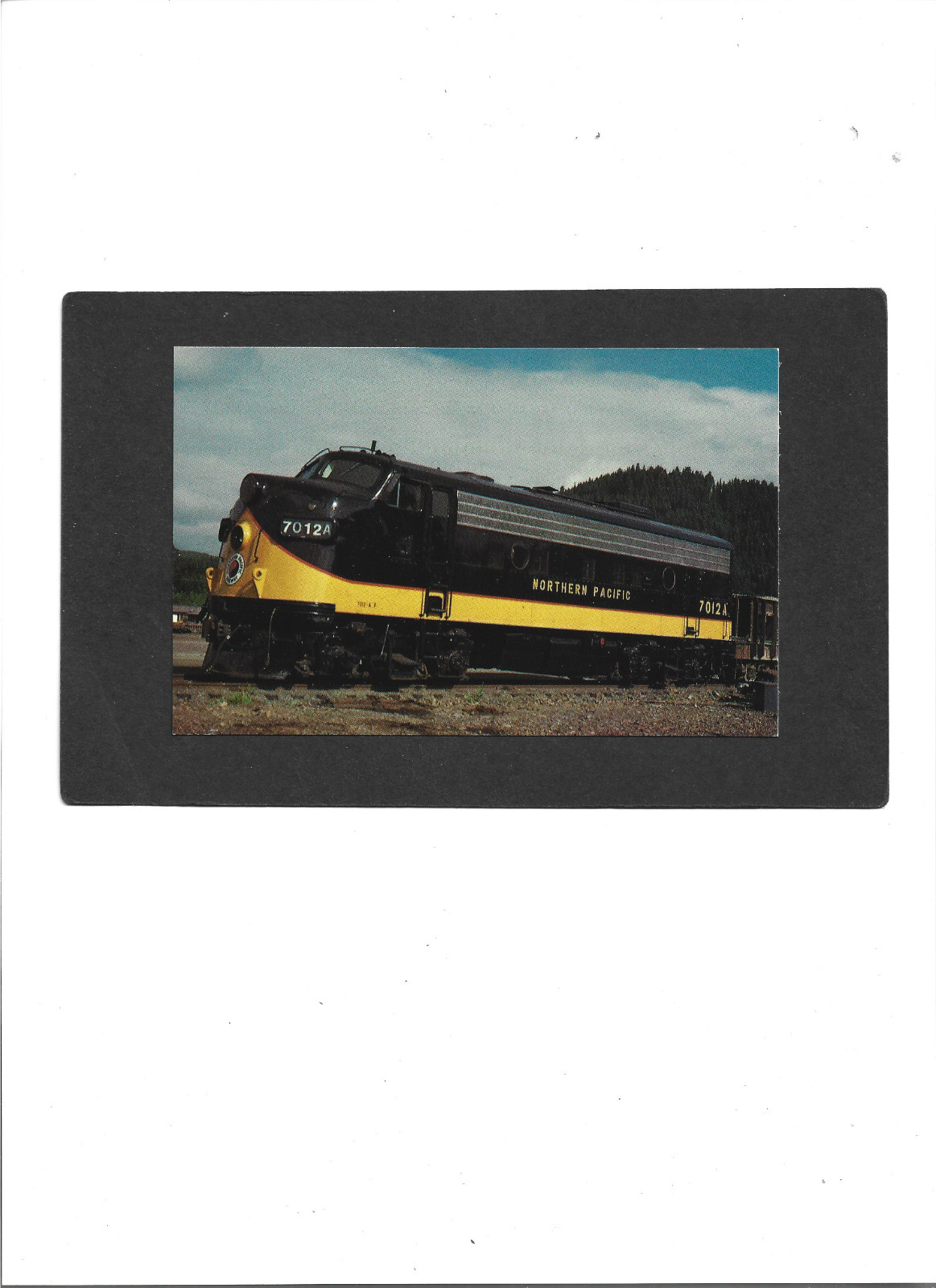 DIESEL LOCOMOTIVE PC "Northern Pacific #7012A" UNUSED  Clean  No Writing