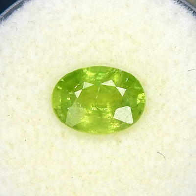 2ct Vivid Green Sphene Pleochroic Flash Natural Earth Mined Unheated Oval