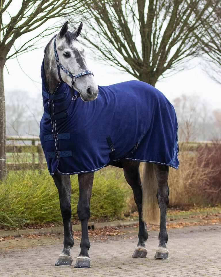 QHP Fleecedecke Brilliance, Abschwitzdecke Stalldecke 250 g Fleece Halsteil blau - Bild 2 von 2