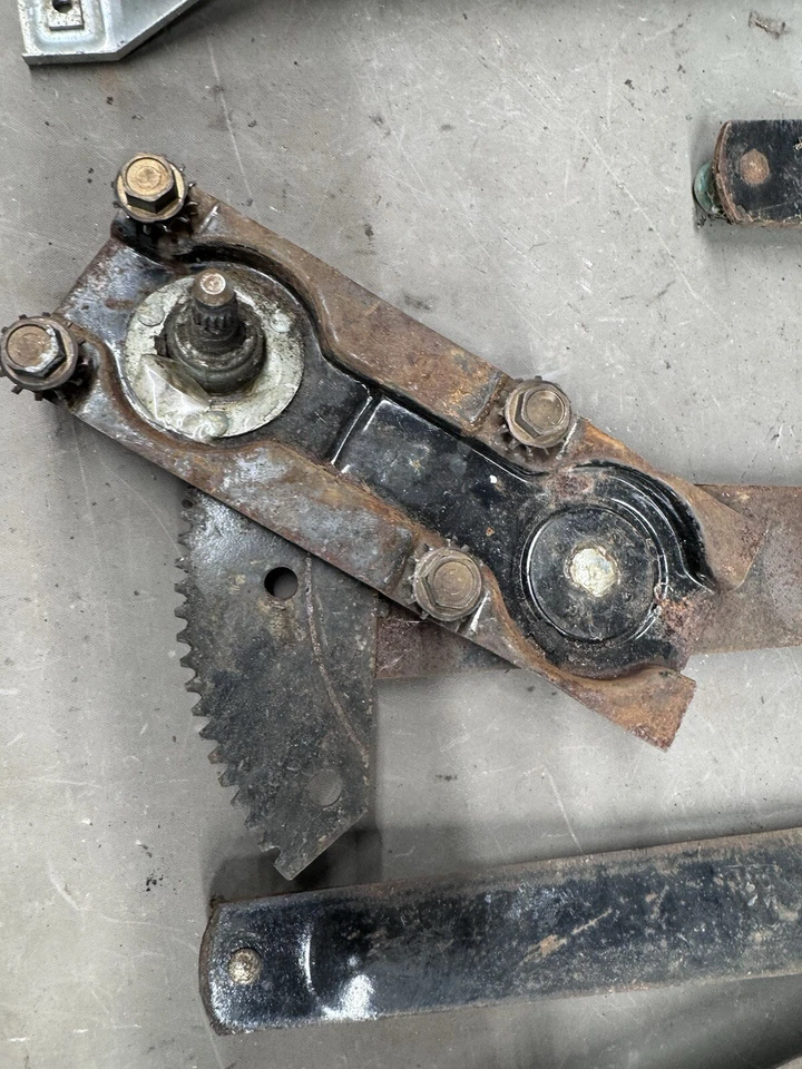 Ford Fairlane 500 1961-1965 4 puertas reguladores de ventana pistas Meteor S55 S55 OEM Foto 3 de 4