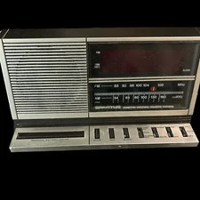 Vintage Spartus Hi-Tech 1105-61 Alarm Clock Red Display 9” X 4.5” Tested