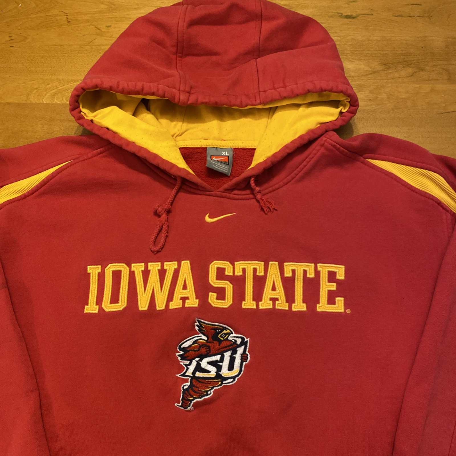 VTG Iowa State Cyclones Nike Red  Hoodie Size XL Center Swoosh Distressed
