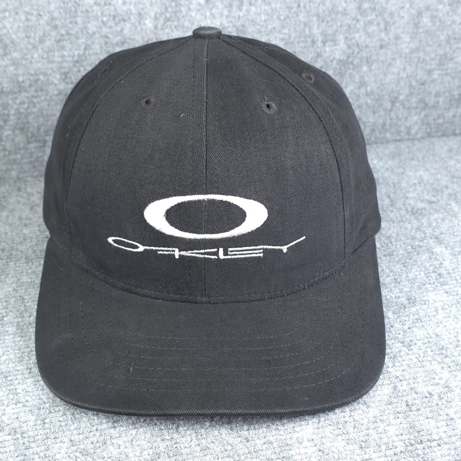 Vintage Oakley Hat Cap Snap Back Black Skate Streetwear Mens