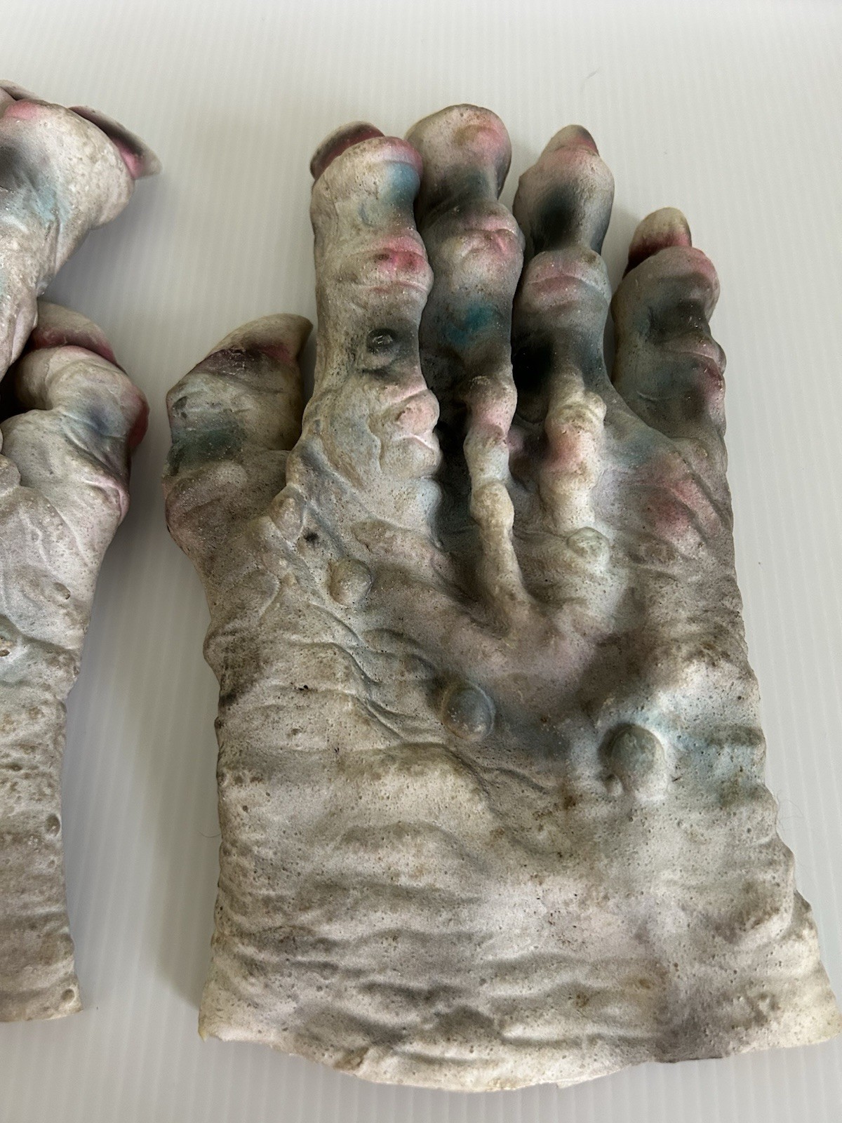 Vintage 2002 Halloween Ghoul Hands The Paper Magic Group, Inc - #283