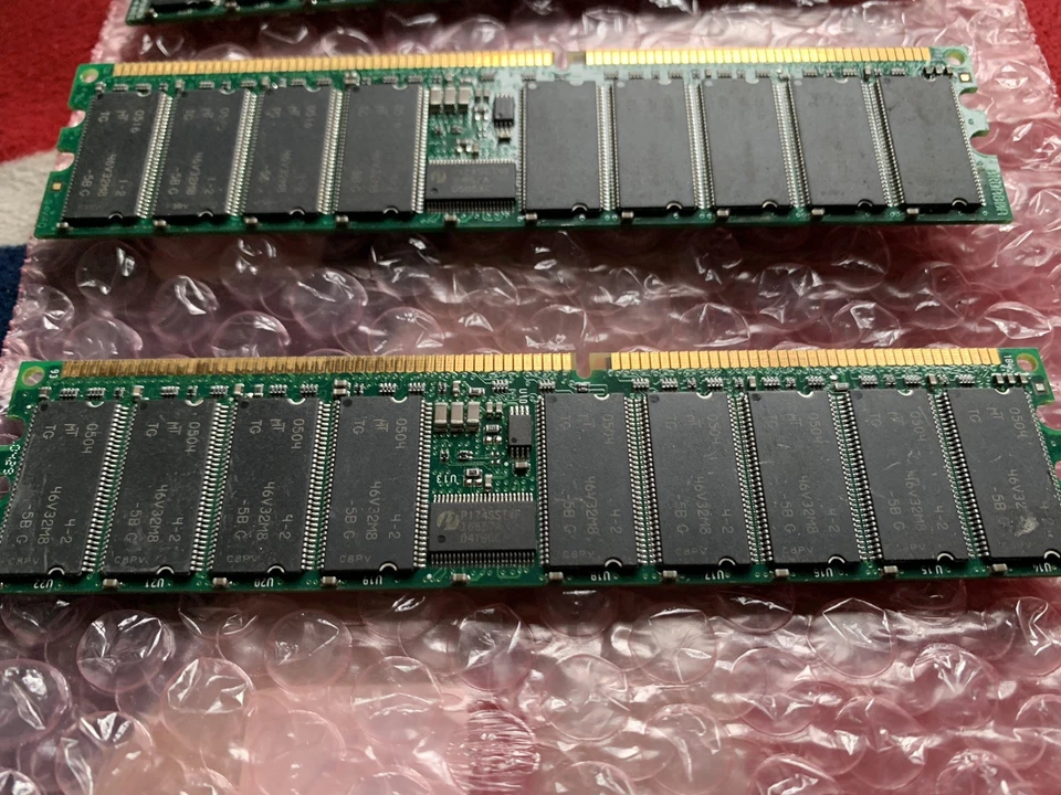 Corsair  CM72SD512RLP-3200/M 512MB PC3200 DDR-400MHz 2GB (4x512) ECC CL3 184-Pin - Image 3 of 4